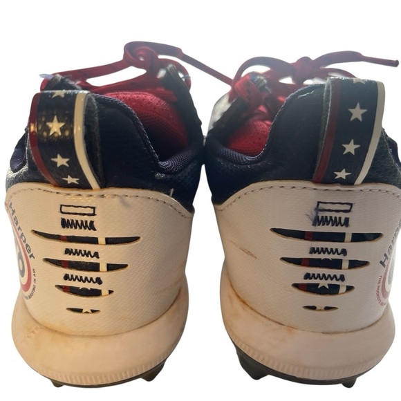 Under Armour Harper Boys Baseball Cleats Size 4Youth - Picture 2 of 11